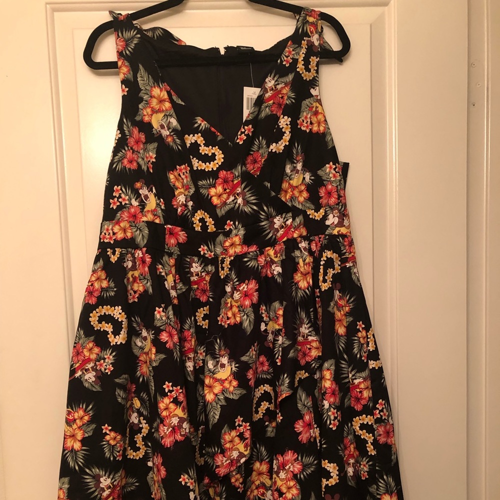 NWT - Micky & Minnie Retro Dress (sz 16)